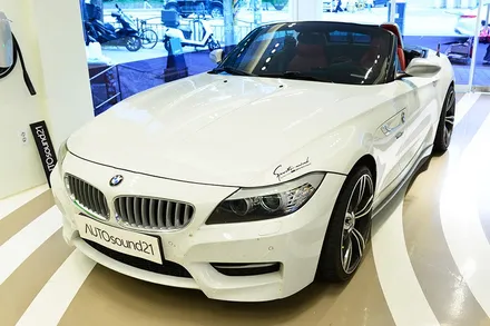 BMW Z4 2009년식▶ 화사한 고음역대! DATASAT 트위터 + 음질 최고의 WTX-700 블루투스 + 하이브리드 파워켑 장착 / 서울 마포구 신수동
