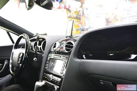 벤틀리 컨티넨탈GT 2010년식▶ SOUND UP 헤드켑과 ABILITY 최고 음질 코덱지원 블루투스 리시버를 장착합니다. / 서울 마포구 신수동