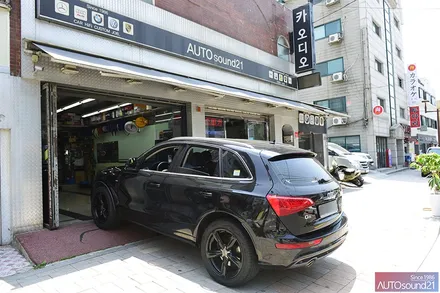 아우디 Q5 2011년식▶ 순정 블루투스와 비교하지 마세요. 압도적 스펙으로 순정 블루투스/ 카플레이/ 안드오토는 잊게됩니다. / 서울 마포구 신수동