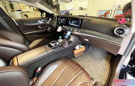 벤츠 CLS 400d 2019년식▶ DATASAT 미드우퍼 스피커 + 레인보우 미드레인지 스피커 + 사운드업 헤드켑 / 서울 마포구 신수동