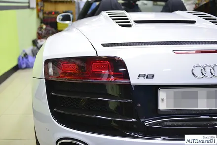 아우디 R8 스파이더 V10 2012년식▶ 하이브리드 파워켑 30F + 비위드 RT-1 음질전용 블루투스 = 최강 가성비의 순정 카오디오 업그레이드 / 서울 마포구 신수동