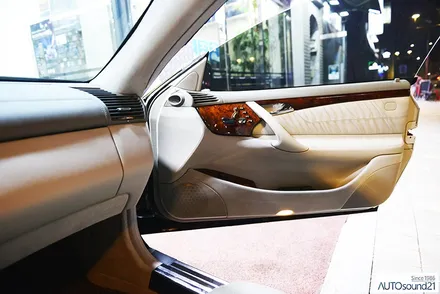 벤츠 CL55 AMG 2005년식▶ 사운드업 헤드켑과 음질전용 Bluetooth를 장착하여 음압과 음질 두마리 토끼를 잡습니다. / 서울 마포구 신수동