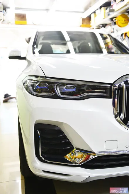 BMW X7 2020년식▶ 오토사운드21의 USB 옥스생성기와 Sound UP 헤드켑으로 신차 필수구매 제품을 확인하세요. / 서울 마포구 신수동