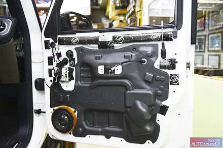 벤츠 G63 AMG 에디션 2020년식▶ 신형 지바겐 차량에 모렐 Limited Edition 및 DATASAT 스피커 + 하이브리드파워켑 + 블루투스 / 서울 마포구 신수동