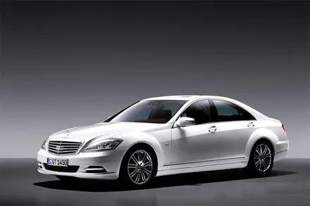 벤츠 S클래스 S350 2012년식▶ 사운드업 헤드켑과 어빌리티 블루투스를 통해 스마트폰의 최고음질을 스트리밍 하세요. / 서울 마포구 신수동