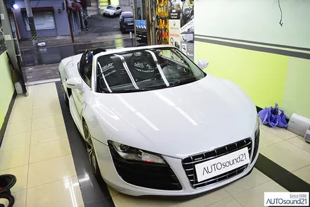 아우디 R8 스파이더 V10 2012년식▶ 하이브리드 파워켑 30F + 비위드 RT-1 음질전용 블루투스 = 최강 가성비의 순정 카오디오 업그레이드 / 서울 마포구 신수동