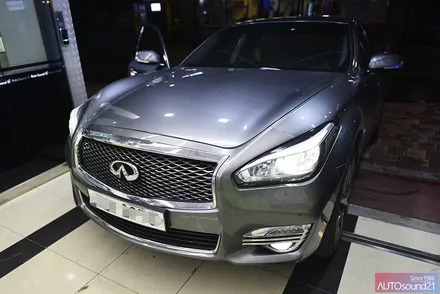인피니티 Q70 2015년식▶ USB 옥스생성기를 통해 음질전용 블루투스를 설치하고 33주년 이벤트 상품인 사운드업 헤드켑을 만나보세요. / 서울 마포구 신수동