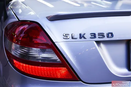 벤츠 SLK350 AMG 2005년식▶ 시디는 그만, Hi-Fi Bluetooth 제품과 Sound UP Headcap으로 새로운 사운드를. / 서울 마포구 신수동