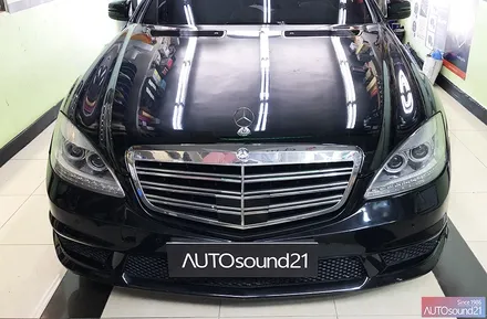 벤츠 S클래스 S600 2008년식▶ S Class 순정 커멘드 교체와 하이브리드 파워켑 장착으로 전압 안정화 작업. / 서울 마포구 신수동