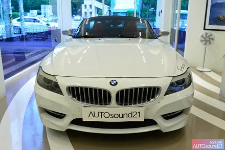 BMW Z4 2009년식▶ 화사한 고음역대! DATASAT 트위터 + 음질 최고의 WTX-700 블루투스 + 하이브리드 파워켑 장착 / 서울 마포구 신수동