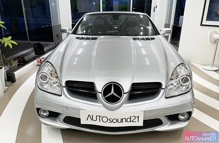 벤츠 SLK 55 AMG 2005년식▶ 접촉 불량이 생긴 오디오의 AUX를 재생성하고 WTX-700 블루투스로 최고 음질을 입력합니다. / 서울 마포구 신수동