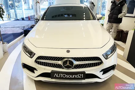 벤츠 CLS 400d 2018년식▶ 하이브리드 파워켑 장착으로 오디오 시스템 및 차량 전체 전압 안정화 합니다. / 서울 마포구
