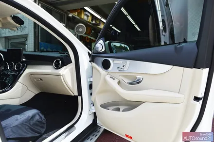 벤츠 GLC 350e 2018년식▶ DATASAT 핸드메이드 1인치 트위터, 3인치 스피커 + 부메스터st 전동트위터 작업. / 서울 마포구 신수동