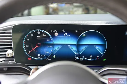 벤츠 GLE 300d 2020년식▶ 신차출고 하루만에 사운드가 답답하셔서 방문하신 고객님, 데이터셋 스피커로 교환 하셨습니다. / 서울 마포구 신수동