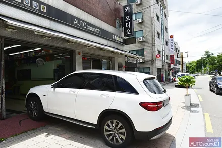 벤츠 GLC 350e 2018년식▶ DATASAT 핸드메이드 1인치 트위터, 3인치 스피커 + 부메스터st 전동트위터 작업. / 서울 마포구 신수동