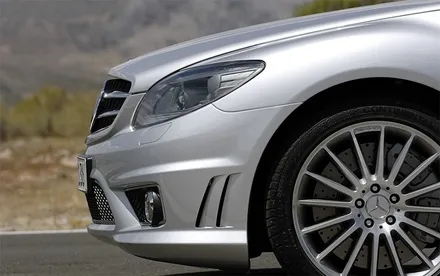 벤츠 CL63 AMG 2008년식▶ 옥스가 없는 차량에 옥스를 생성하고 음질전용 블루투스를 장착합니다. / 서울 마포구 신수동