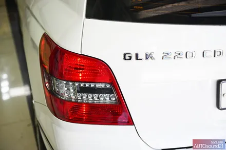 벤츠 GLK 220d 2012년식▶ AUX 개조 및 음질전용 블루투스, 사운드업 헤드켑을 장착하였으며 사운드에 매우 놀라셨습니다. / 서울 마포구 신수동