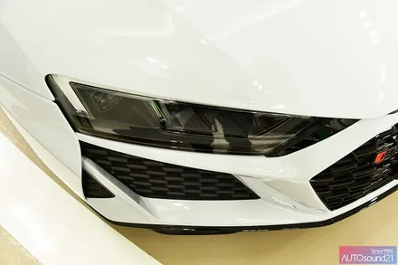 아우디 R8 스파이더 2022년식▶ Hybrid Power Cap 30F 을 장착하여 차량 전체의 전기 성능을 안정화 시킵니다. / 서울 마포구 신수동