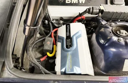 BMW 318i E36 1997년식▶ 차량 전기 성능의 중요성을 아시는 고객님, 하이브리드 파워켑 + 순정 오디오 AUX 생성 / 서울 마포구 신수동