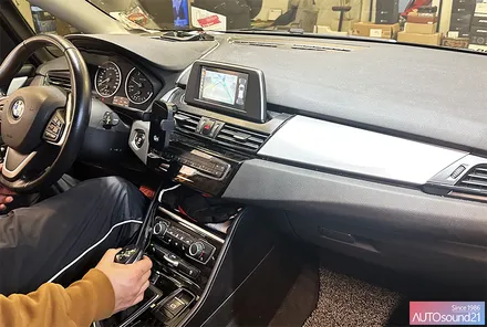 BMW 228d 2018년식▶ 배터리 교체 후에도 지속되는 전압 불안정, 헤드켑 장착으로 해결합니다. / 서울 마포구