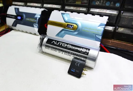 인피니티 Q70 2014년식▶ 인피니티 전용 USB to AUX 옥스생성기 + 음질전용 블루투스 + 사운드업 헤드켑 으로 음질과 음압을 업그레이드. / 서울 마포구 신수동