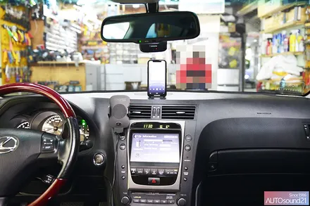 렉서스 GS430 2006년식▶ AUX 생성기 + 차량용 블루투스 리시버 + 사운드업 헤드켑을 장착합니다. / 서울 마포구 신수동