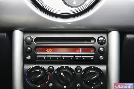 BMW 미니 2006년식▶ 옥스 생성 및 음질전용 블루투스 WTX-500을 장착하여 순정앰프를 활용합니다. / 서울 마포구 신수동
