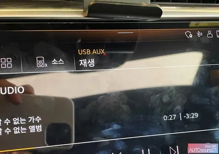 아우디 A7 2021년식▶ USB to AUX 제품으로 직렬 음악청취, 하이브리드 파워켑 장착으로 전원 안정성 업그레이드 / 서울 마포구 신수동