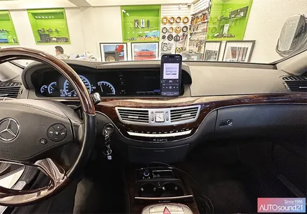 벤츠 S클래스 S500 2010년식▶ 차량에서 고음질 음원을 청취하고 싶으신가요? WTX-700 블루투스 + 헤드켑 장착 / 서울 마포구 신수동