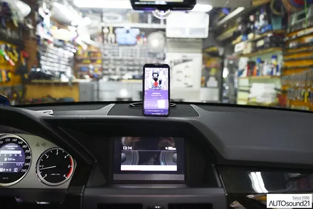 벤츠 GLK 220d 2012년식▶ 순정 오디오에 블루투스가 안되기에, 오토사운드21을 찾아주셨습니다. / 서울 마포구 신수동