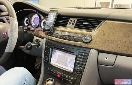 벤츠 CLS 350 2009년식▶ 카플레이 보다 음질이 좋은 WTX-700 블루투스 + 사운드업 헤드켑 작업. / 서울 마포구 신수동
