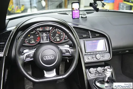아우디 R8 스파이더 V10 2012년식▶ 하이브리드 파워켑 30F + 비위드 RT-1 음질전용 블루투스 = 최강 가성비의 순정 카오디오 업그레이드 / 서울 마포구 신수동