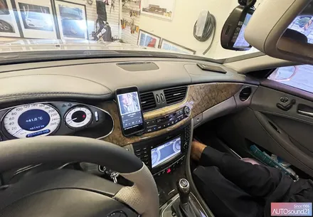 벤츠 CLS 350 2009년식▶ 카플레이 보다 음질이 좋은 WTX-700 블루투스 + 사운드업 헤드켑 작업. / 서울 마포구 신수동