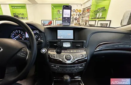 인피니티 M37 2010년식▶ USB to AUX 제품 + WTX-700 블루투스 + 헤드켑 장착합니다. / 서울 마포구