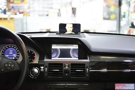 벤츠 GLK 220d 2012년식▶ AUX 개조 및 음질전용 블루투스, 사운드업 헤드켑을 장착하였으며 사운드에 매우 놀라셨습니다. / 서울 마포구 신수동