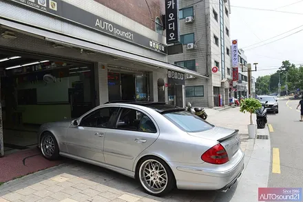 벤츠 E클래스 E55 AMG 2005년식▶ 어빌리티 음질전용 블루투스를 장착하여, 입력신호를 최고로 올려 음질향상을. / 서울 마포구 신수동