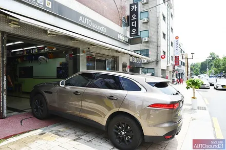 재규어 F-pace 2017년식▶ 하이브리드 파워켑으로 차량의 전압안정화, 전류흐름 개선, 차량접지 개선 작업. / 서울 마포구 신수동