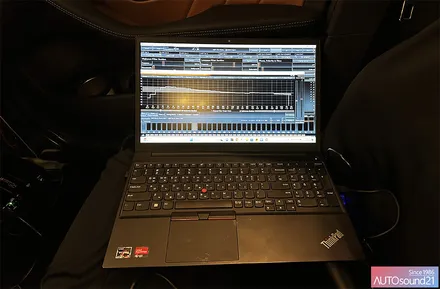 벤츠 GLC 300e 2023년식▶ 매치 UP8 DSP 앰프 + 전용 케이블 + 알루미늄 챔버 + DATASAT D2 트위터 장착합니다. / 서울 마포구