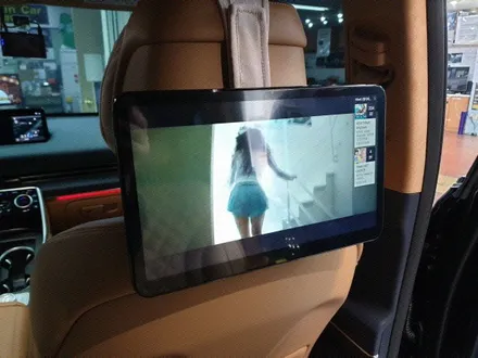 제네시스 GV80 리어모니터 아클로폴리스 T125 설치