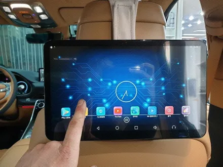제네시스 GV80 리어모니터 아클로폴리스 T125 설치