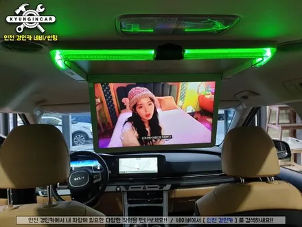 카니발 KA4 비클시네마 VC-173ST 천정모니터 with 박스Q 장착했어요.