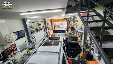 인천 안드로이드 올인원 네비 GT6 장착 포드익스페디션 작업리뷰