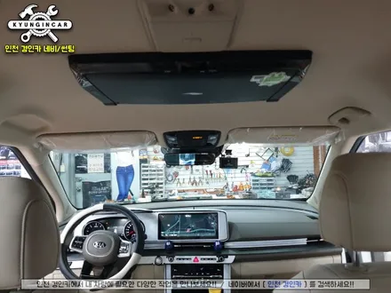 카니발 KA4 필수템! 비클시네마 천장모니터 (VC173AD 레인보우) 시공