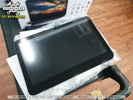 벤츠 S63 차량에 아크로폴리스 T-125 안드로이드 리어모니터 장착