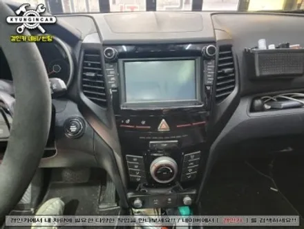 인천 티볼리 내비매립 카나로 큐 안드로이드 올인원 가성비모델 설치