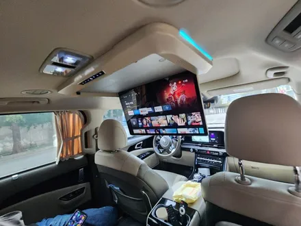 카니발 KA4 22인치 천정형모니터 XM-2200H 안드로이드 리뷰