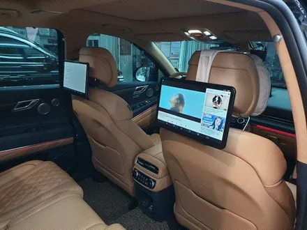 제네시스 GV80 리어모니터 아클로폴리스 T125 설치