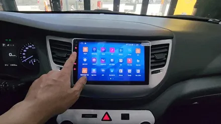 인천 내비플라이 M700S 안드로이드 올인원 올뉴투싼 내비매립 설치작업