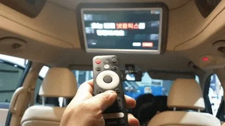 올뉴카니발 하이리무진 호매틱스 BOX-Q 안드로이드 순정 천정모니터 연동했어요. 인천주안 경인카