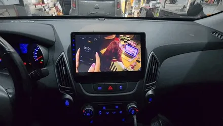 인천 카나로 10인치 XPLUS 올인원 안드로이드 내비매립 + 후방카메라 투싼IX 설치작업
